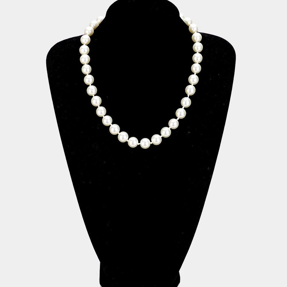 FASHNZFAB Pearl Strand Necklace