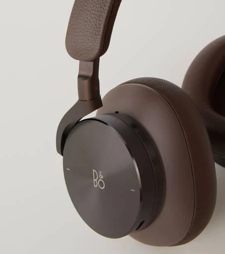 Bang & Olufsen Beoplay H95 headphones 3