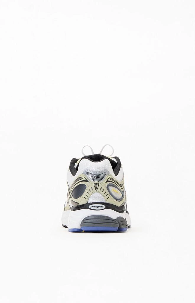 Saucony White Progrid Omni 9 Shoes 3