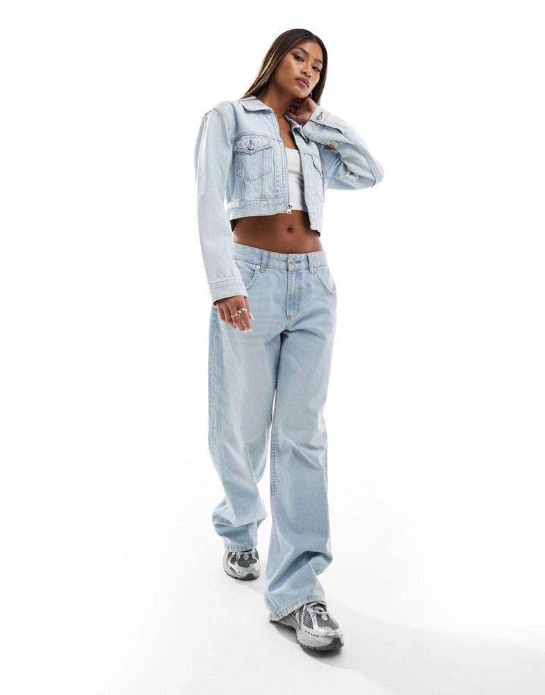 Abercrombie & Fitch Abercrombie & Fitch cropped denim jacket with zip front in light blue 4