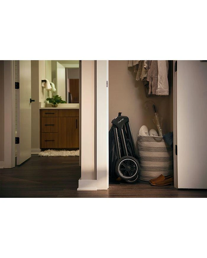 Nuna TRIV™ Next Stroller 8