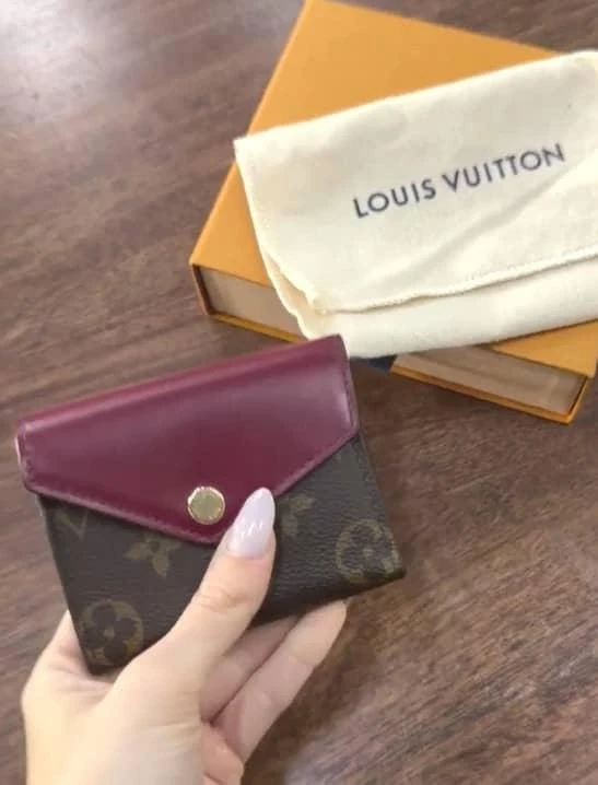Louis Vuitton Louis Vuitton Fuchsia Monogram Canvas and Leather Zoe Wallet 2