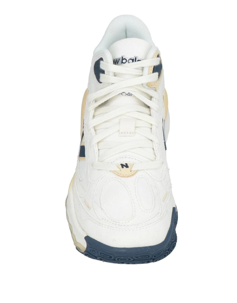 New Balance Sneakers 4