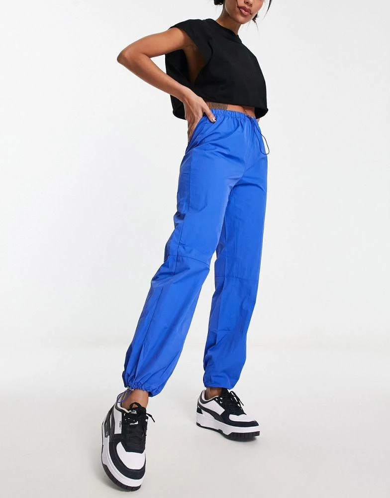 Heartbreak Heartbreak parachute wide leg trousers in cobalt 1