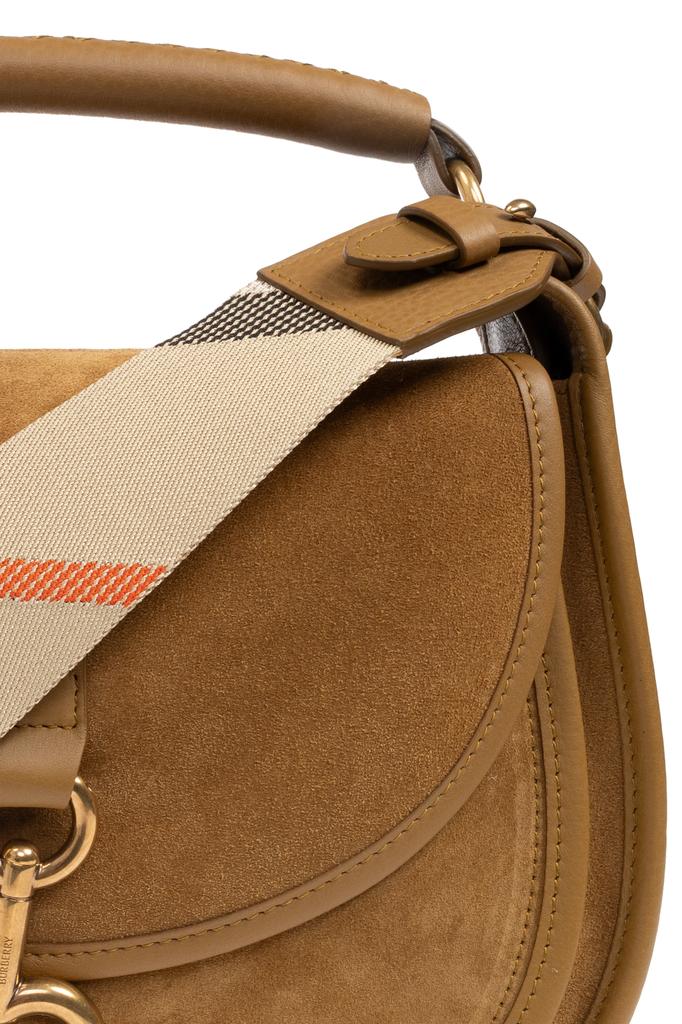 トートバッグ Burberry SS25 'B Clip' small handbag Burberry Goes Relaxed With The B Clip Messenger