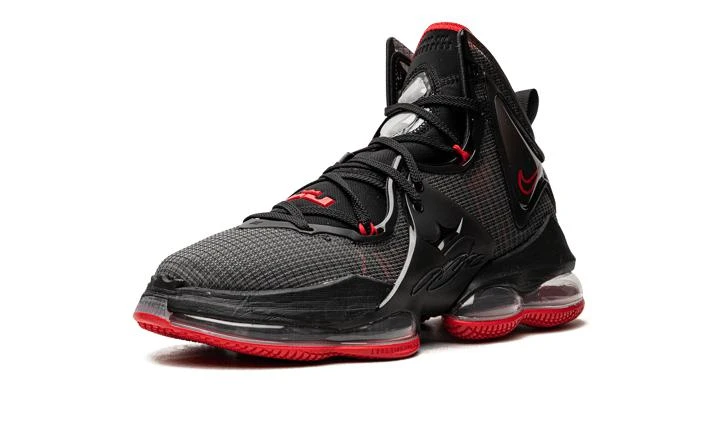 NIKE Nike LeBron 19 5