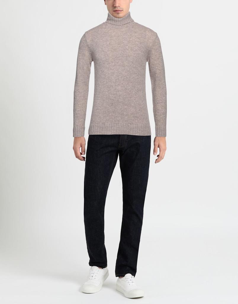 irish crone Turtleneck