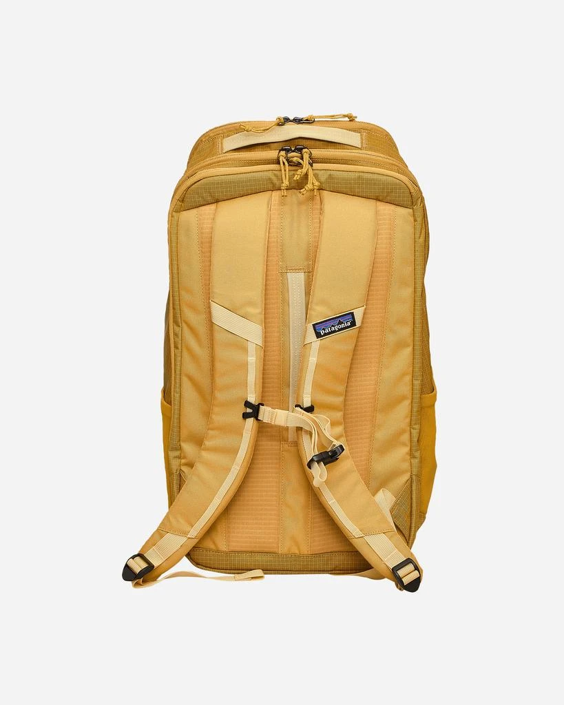 Patagonia Black Hole Pack 32L Pufferfish Gold 3