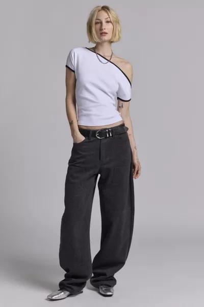 BDG BDG Sarah Off-The-Shoulder Cropped Tee