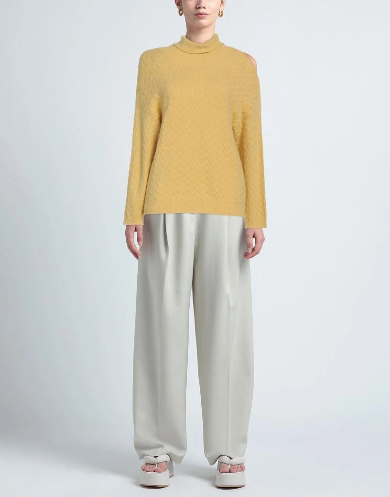 ATTIC AND BARN Turtleneck 2
