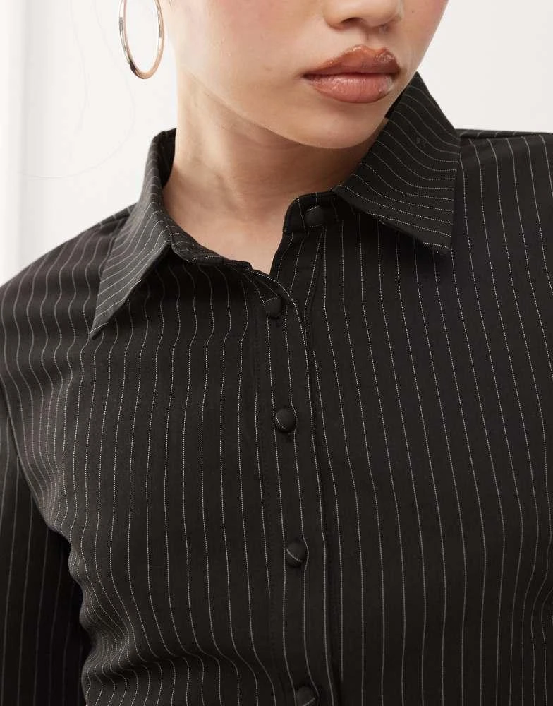 Princess Polly Princess Polly fitted flare sleeve shirt in charcoal pinstripe 3