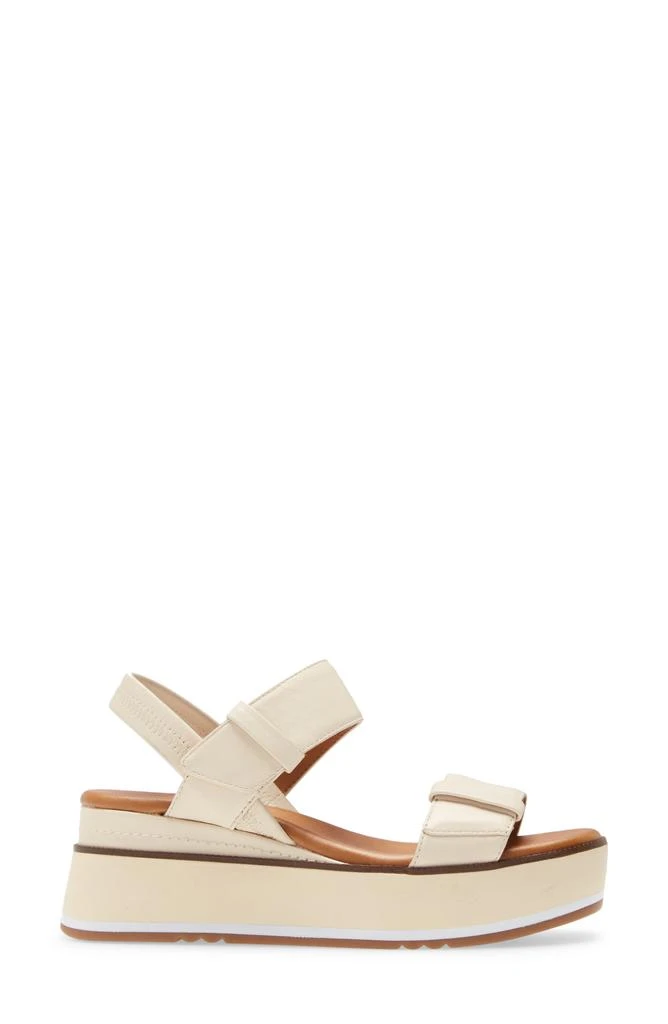 Caslon® Briana Platform Sandal 3