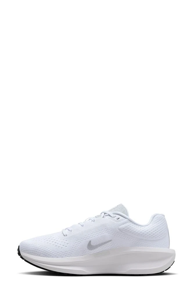 NIKE Air WinFlo 11 Road Running Shoe 6