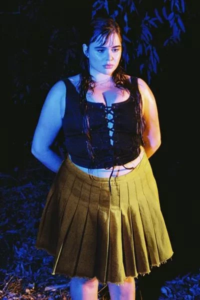 Levi's Levi’s® X Barbie Ferreira UO Exclusive Pleated Mini Skirt 1
