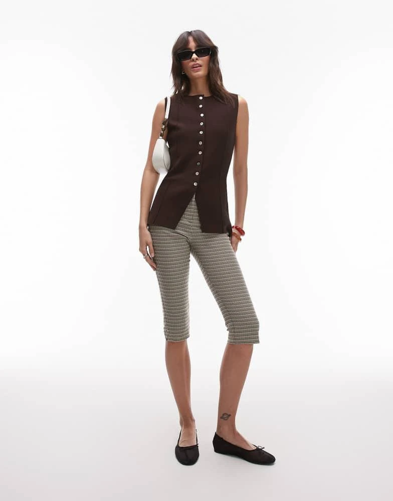Topshop Topshop longline compact knitted waistcoat in brown 1