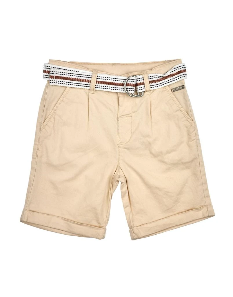 BIRBA Shorts 
Bermuda