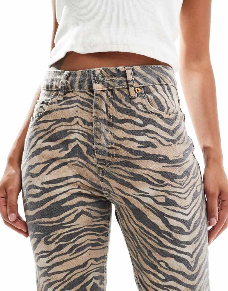 Stradivarius Stradivarius straight leg jean in tiger print 5