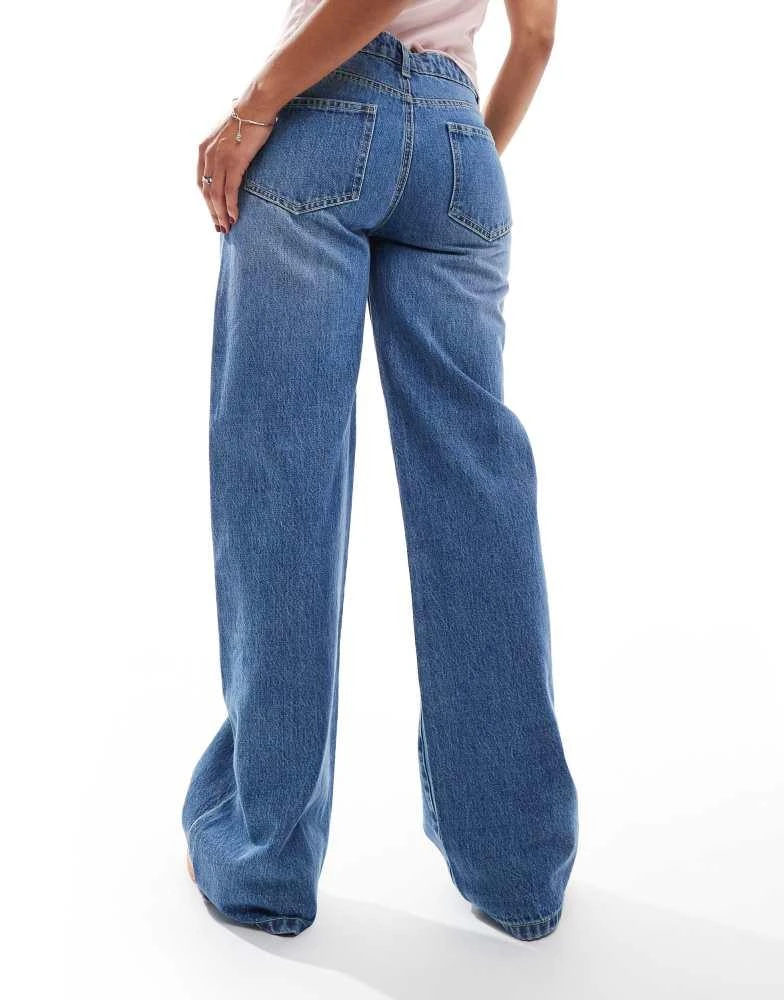 Daisy Street Daisy Street low rise boyfriend jeans in mid wash blue denim 4