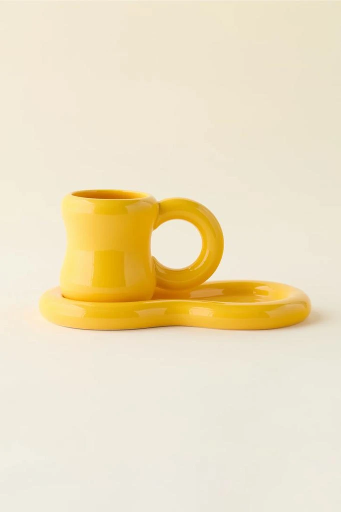 Urban Outfitters Zaya Bubbled Ceramic Saucer Plate 
Mug Set 2