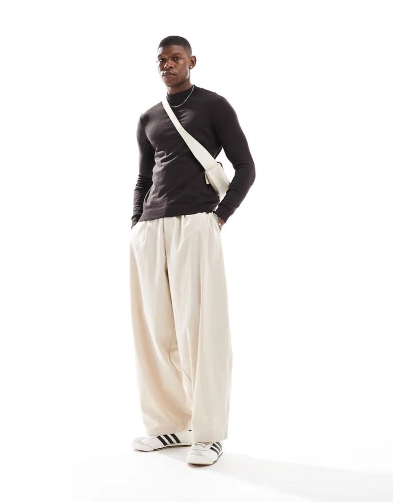 Pull&Bear Pull&Bear knitted jumper in chocolate 4