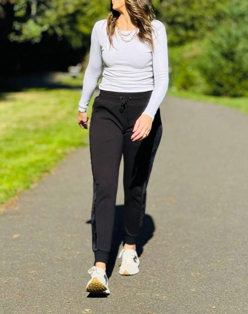 Threads for Thought Threads 4 Thought - Camillah Fleece Sherpa Jogger 4