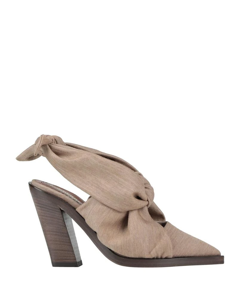 Burberry Pump 1
