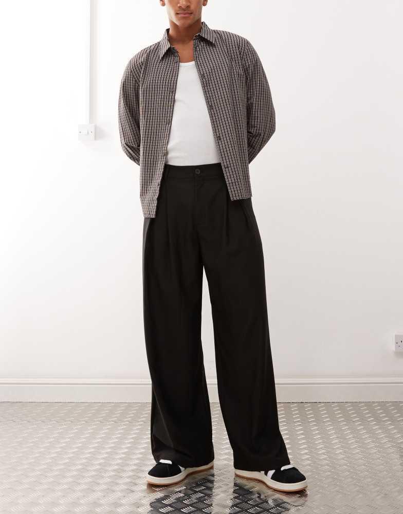 COLLUSION COLLUSION smart wide leg trouser in black