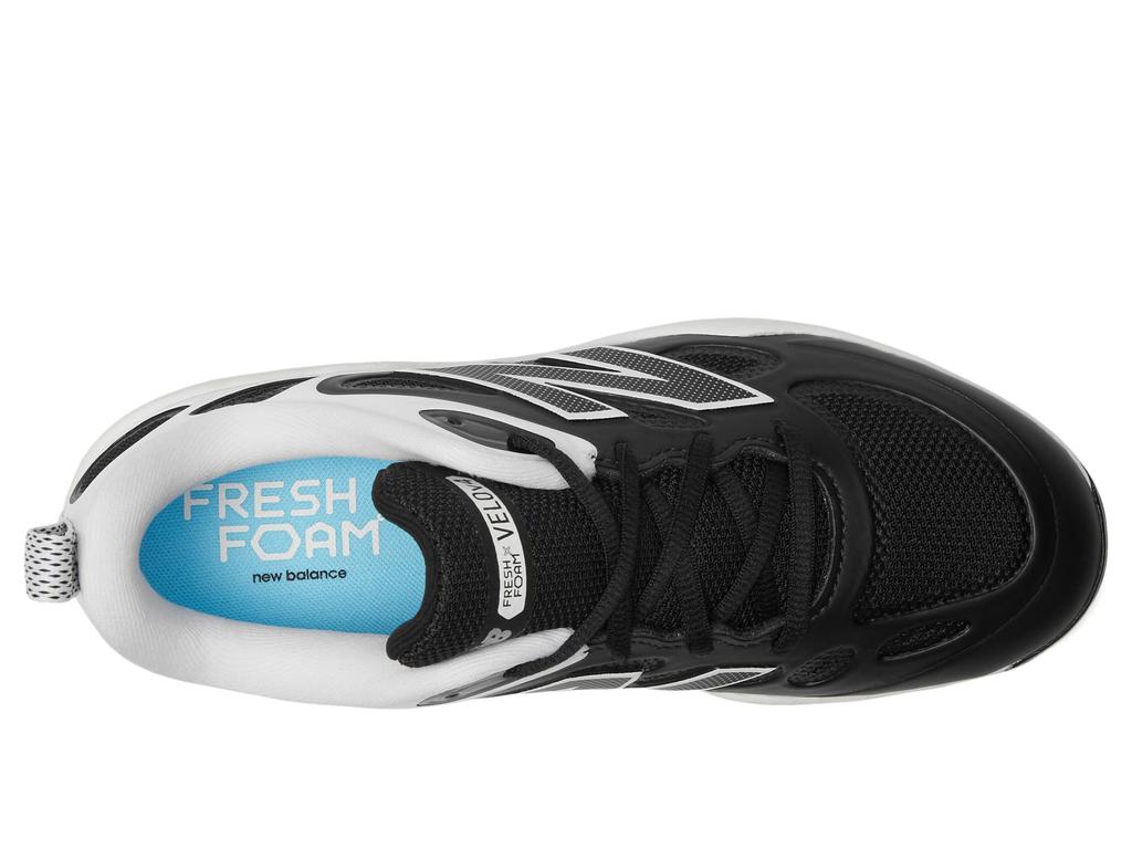 New Balance Fresh Foam Velov4 Molded Softball Cleats