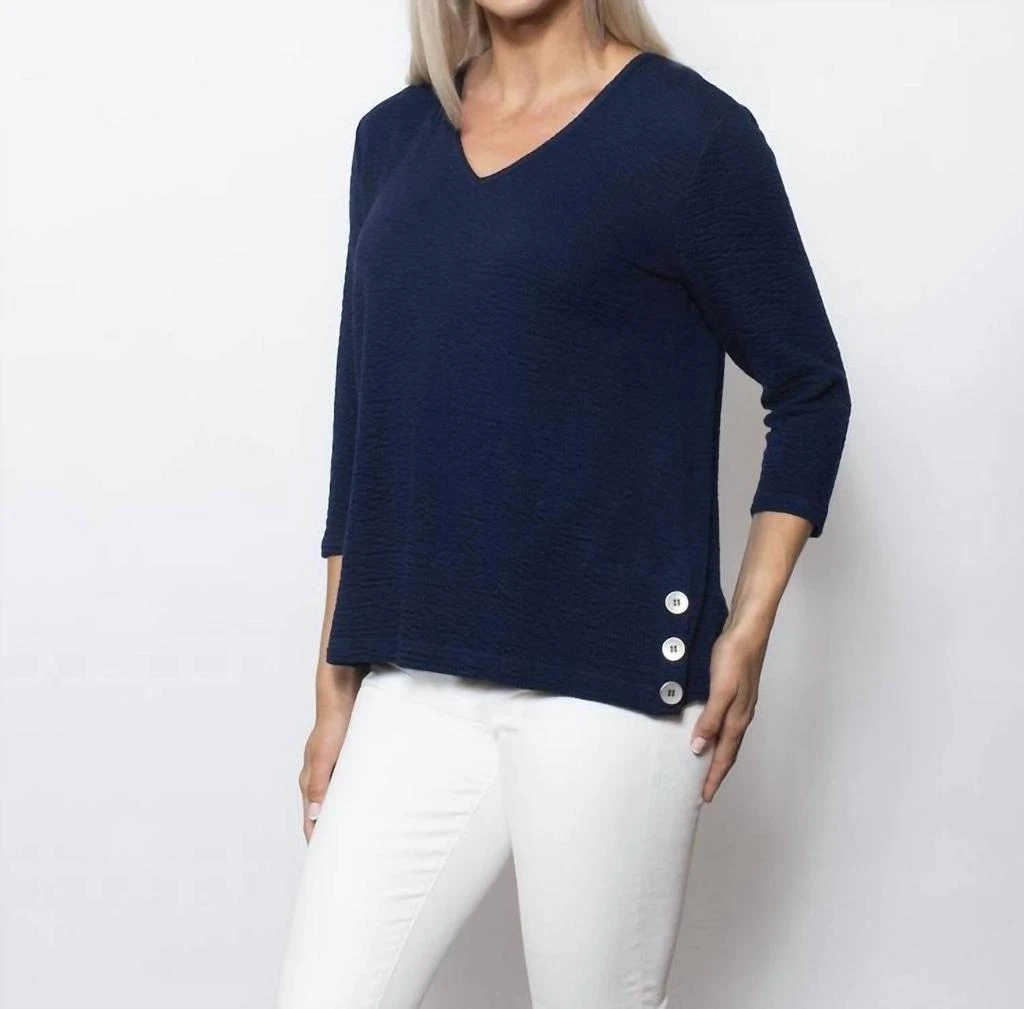 SNO SKINS Seersucker Knit V-Neck Top In Indigo 1