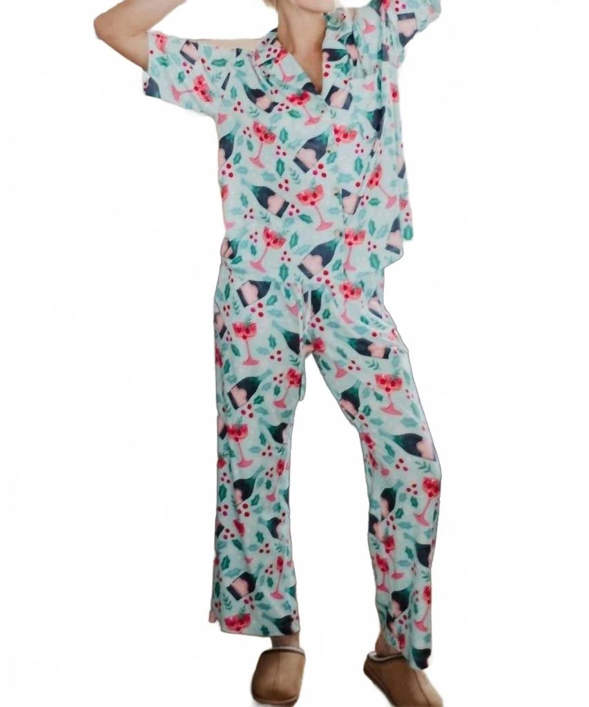 Katydid Coupes And Holly Holiday Pajamas In Mint