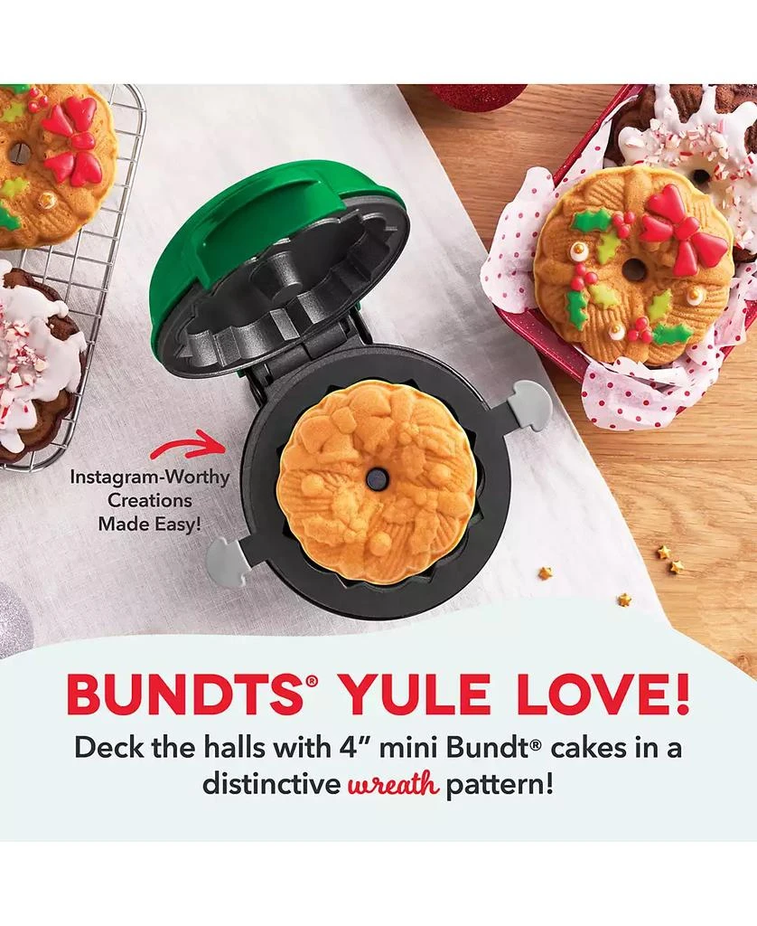 Dash Mini Wreath Bundt® Cake Maker 2