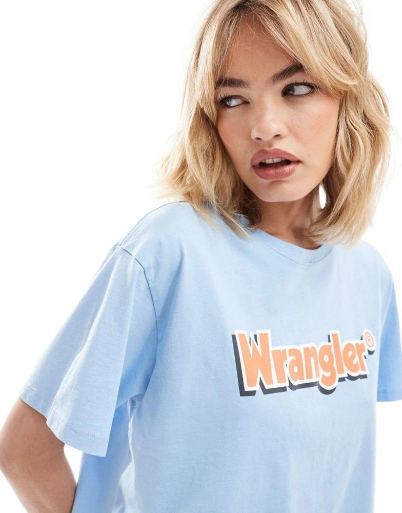 Wrangler Wrangler girlfriend logo tee in pale blue 4