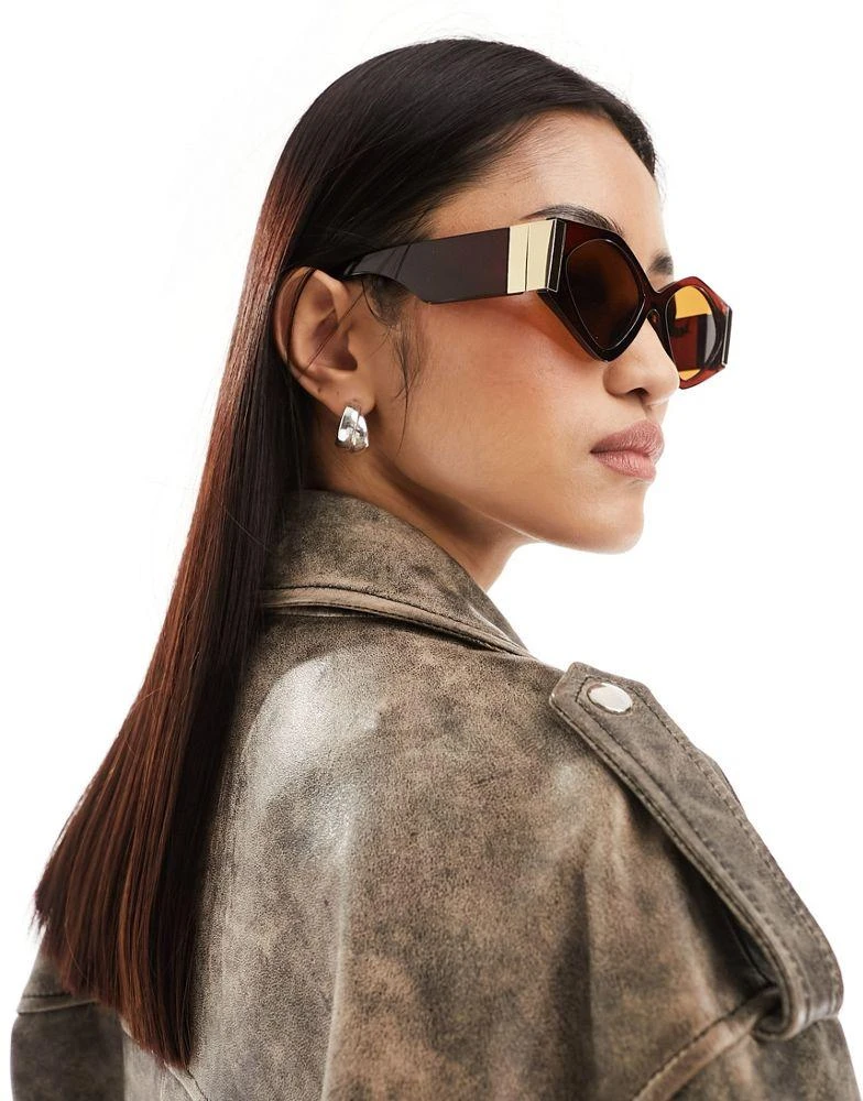 Jeepers Peepers Jeepers Peepers cat eye sunglasses in brown with gold 2