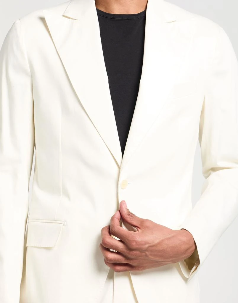 DE PETRILLO Suits 4