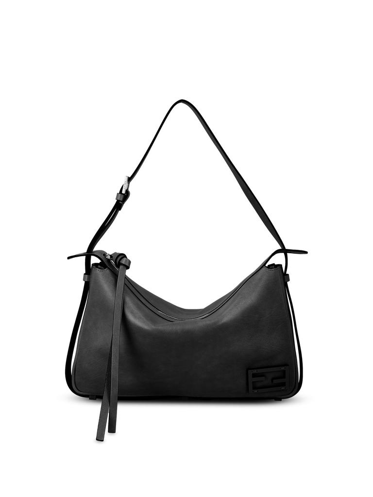 【FENDI】SIMPLY MEDIUM SHOULDER BAG Fendi Simply Medium Crossbody Bag | italist