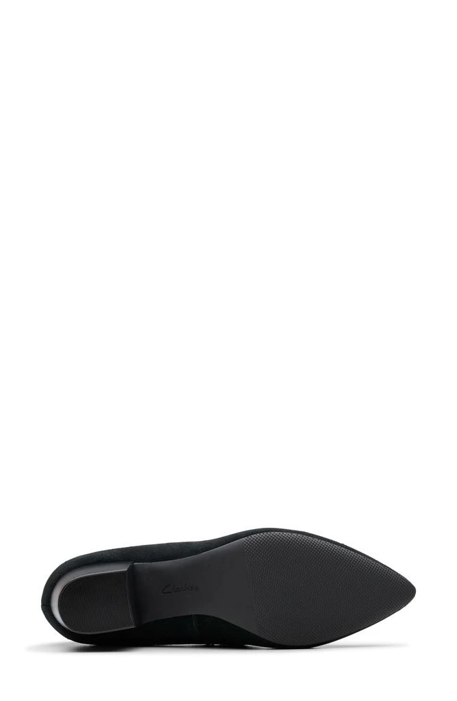 Clarks Ellanie Hope Pump 5
