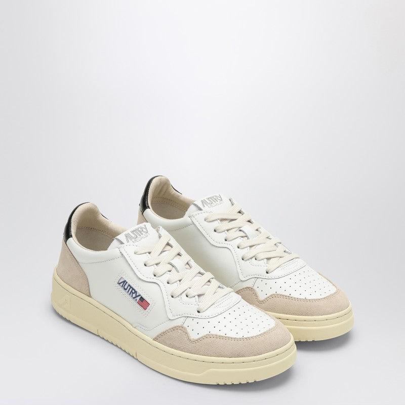 Autry Women's Medalist Sneakers In / Leather