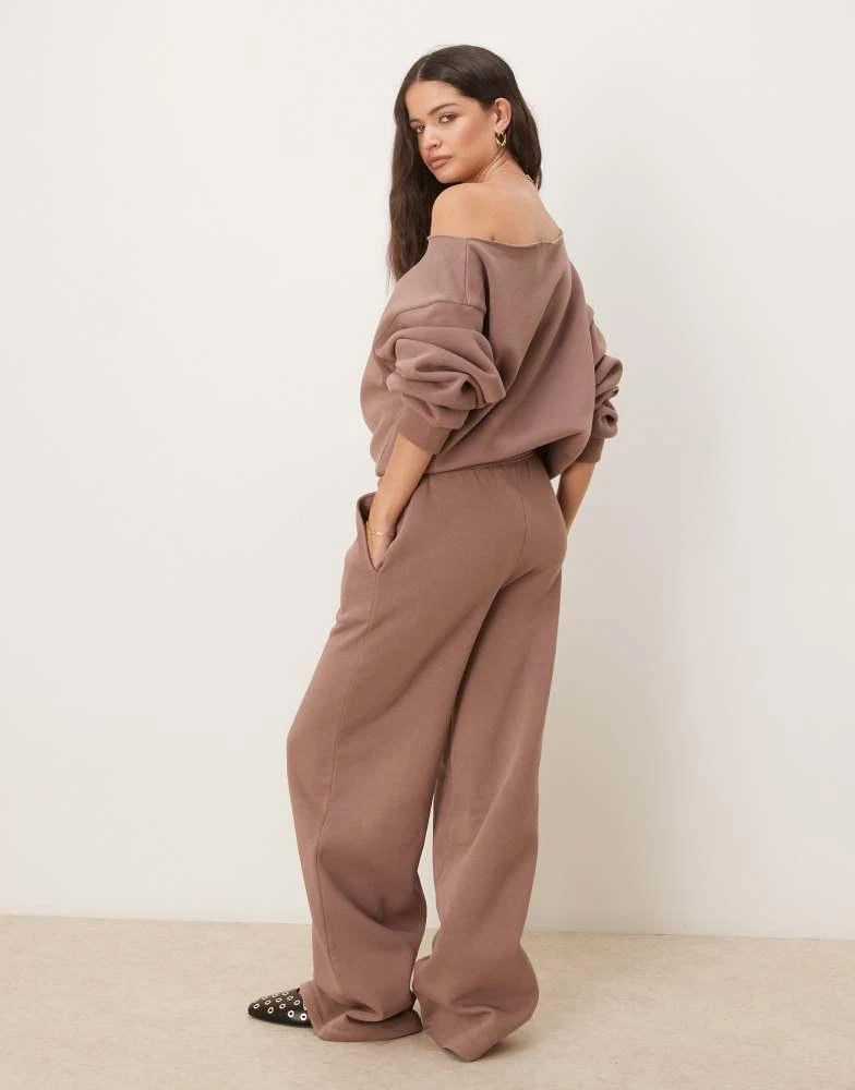 ASOS ASOS DESIGN straight leg jogger co-ord in chocolate 3