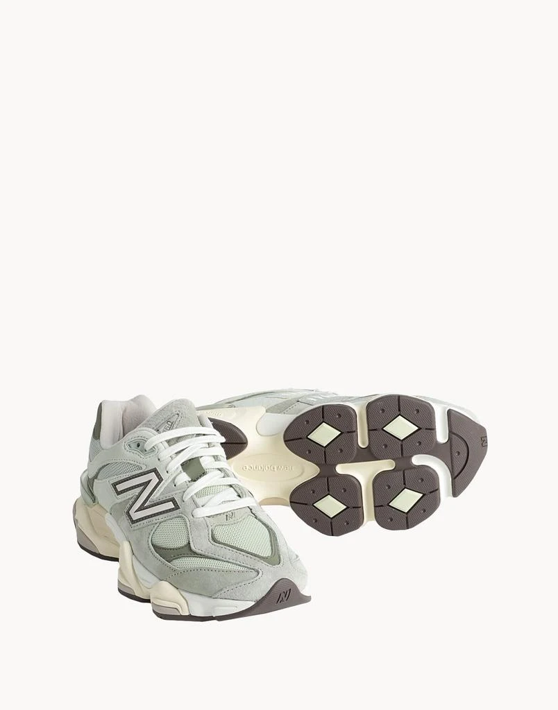 New Balance Sneakers 2