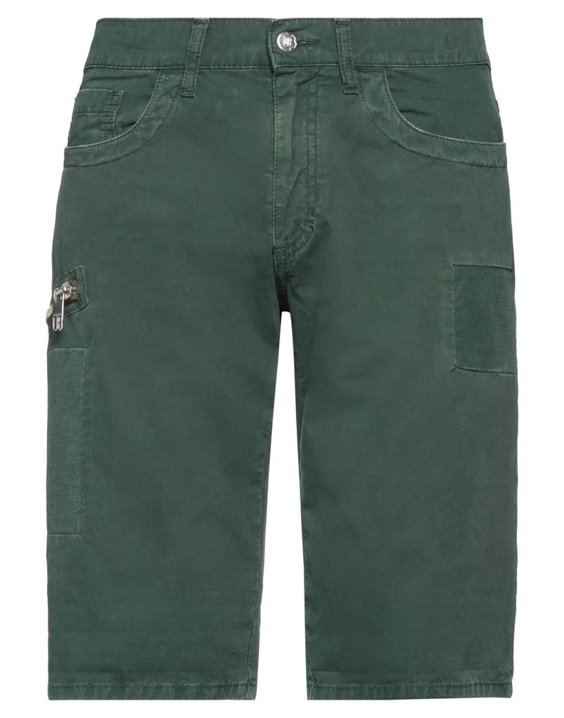 BIKKEMBERGS Shorts
Bermuda