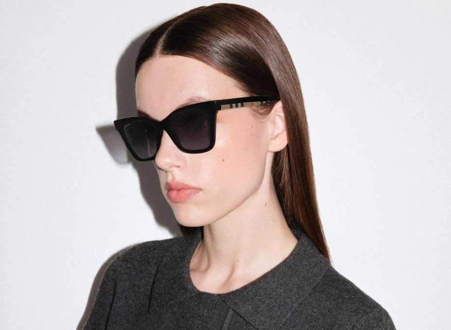Burberry Burberry Woman Sunglass BE4346 Elsa 1