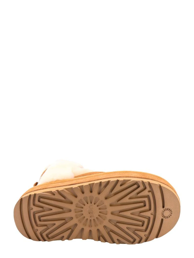UGG Classic Chillapeak Boots 4