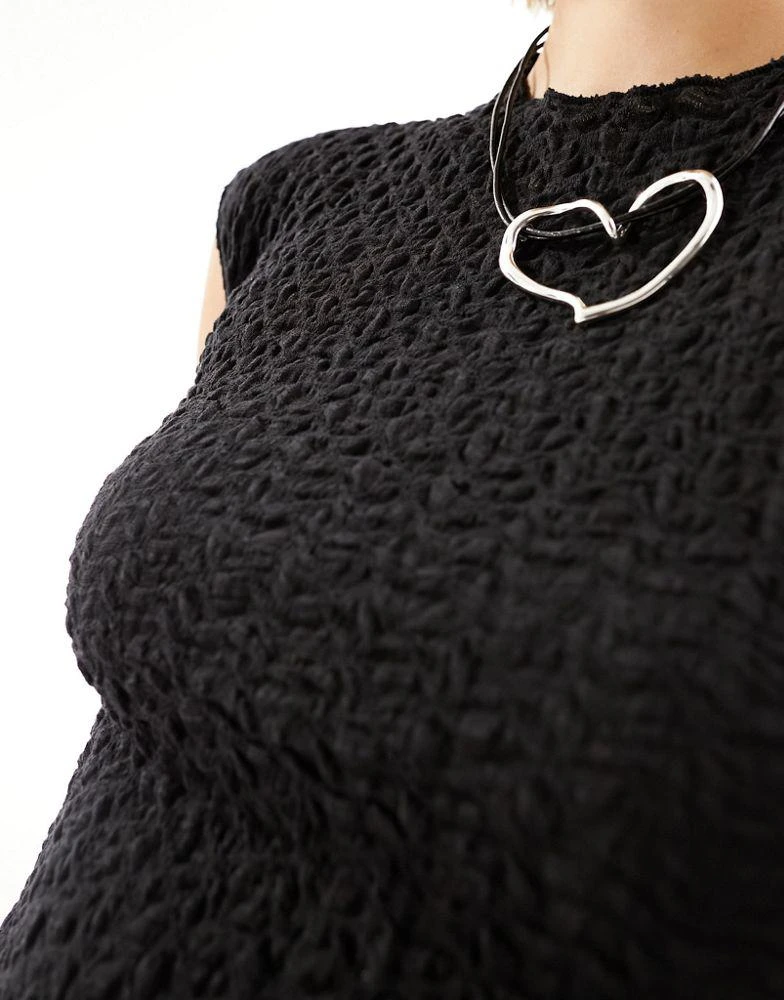 Daisy Street Daisy Street high neck crop top in crinkle 4