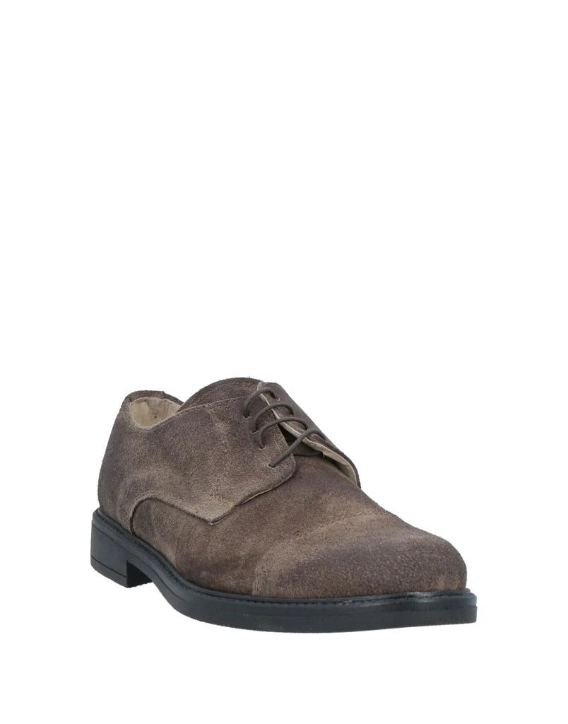 TSD12 Laced shoes 2