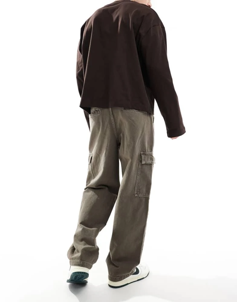 Pull&Bear Pull&Bear contrast stitch wide leg cargo in brown 2