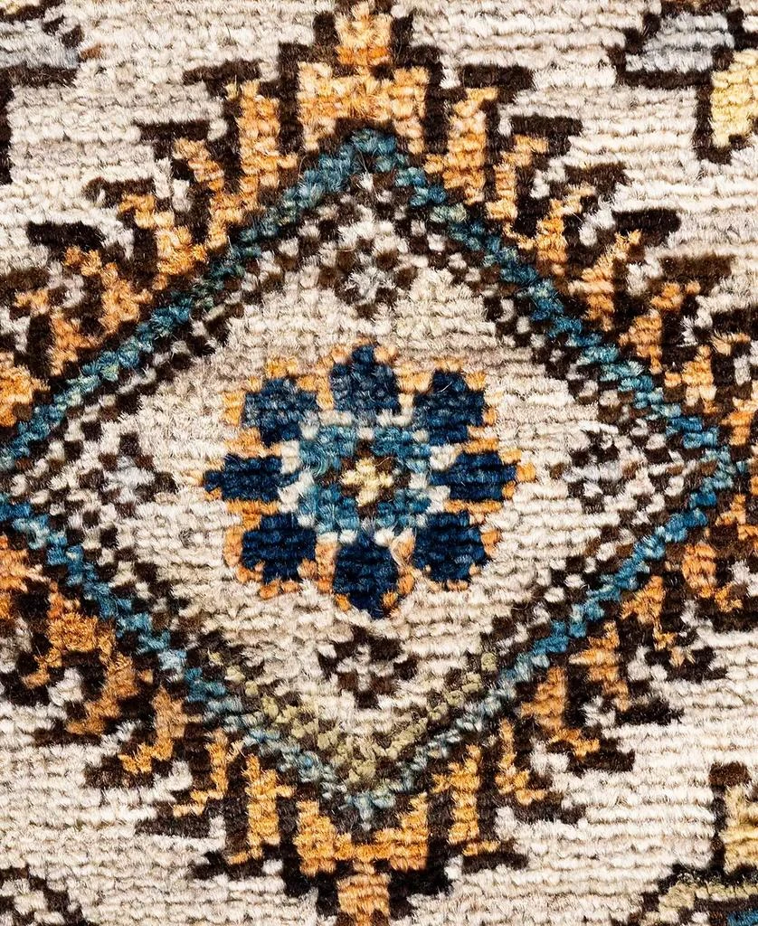 ADORN HAND WOVEN RUGS Serapi M0103-306 4
x5
9" Area Rug 2