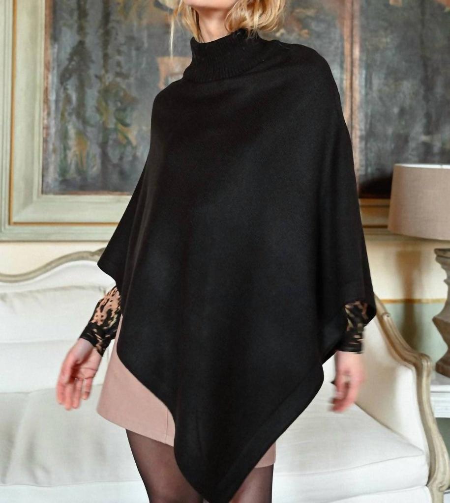 Molly Bracken Molly Bracken - Ladies' Knitted Poncho
