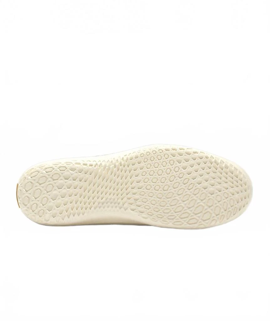 Vans Men's Circle Vee Sneaker In Black/marshmellow 5