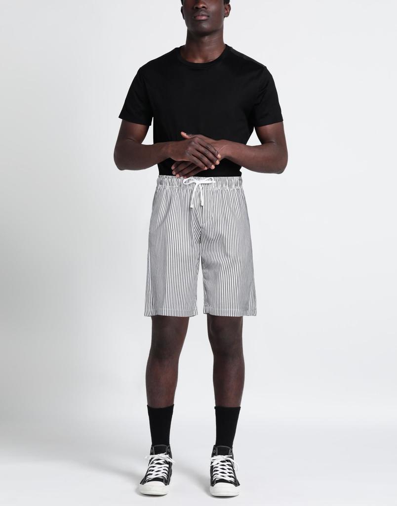 PRIMO EMPORIO Shorts & Bermuda