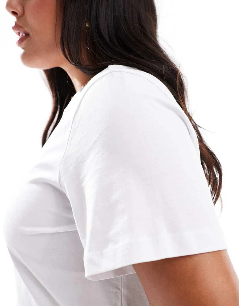 Vero Moda Curve Vero Moda Curve t-shirt in white 4